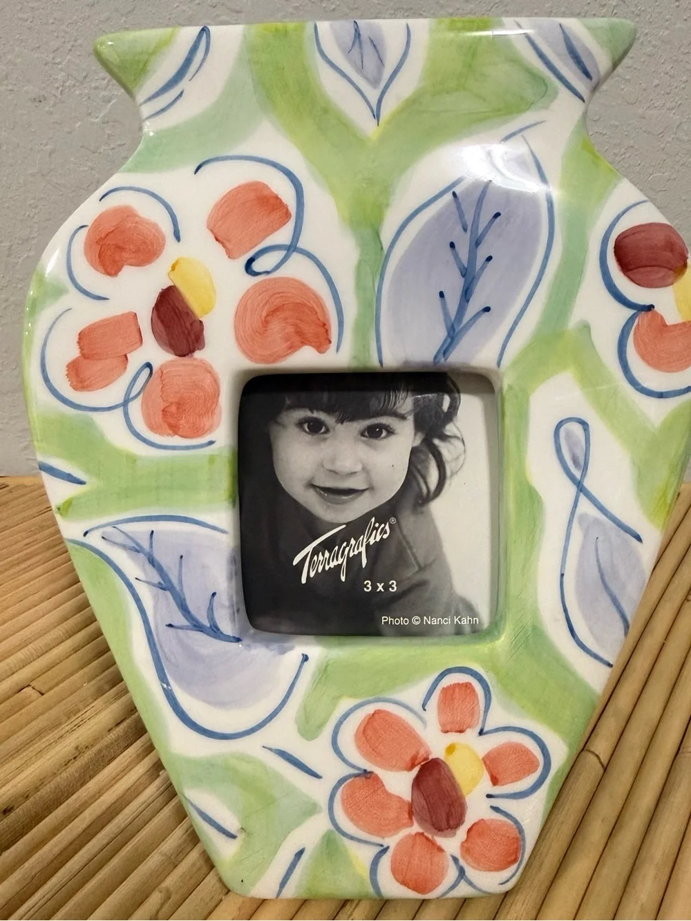 1996 VTG Terragraphics Ceramic Floral Vase Shaped Hand Painted Picture Frame